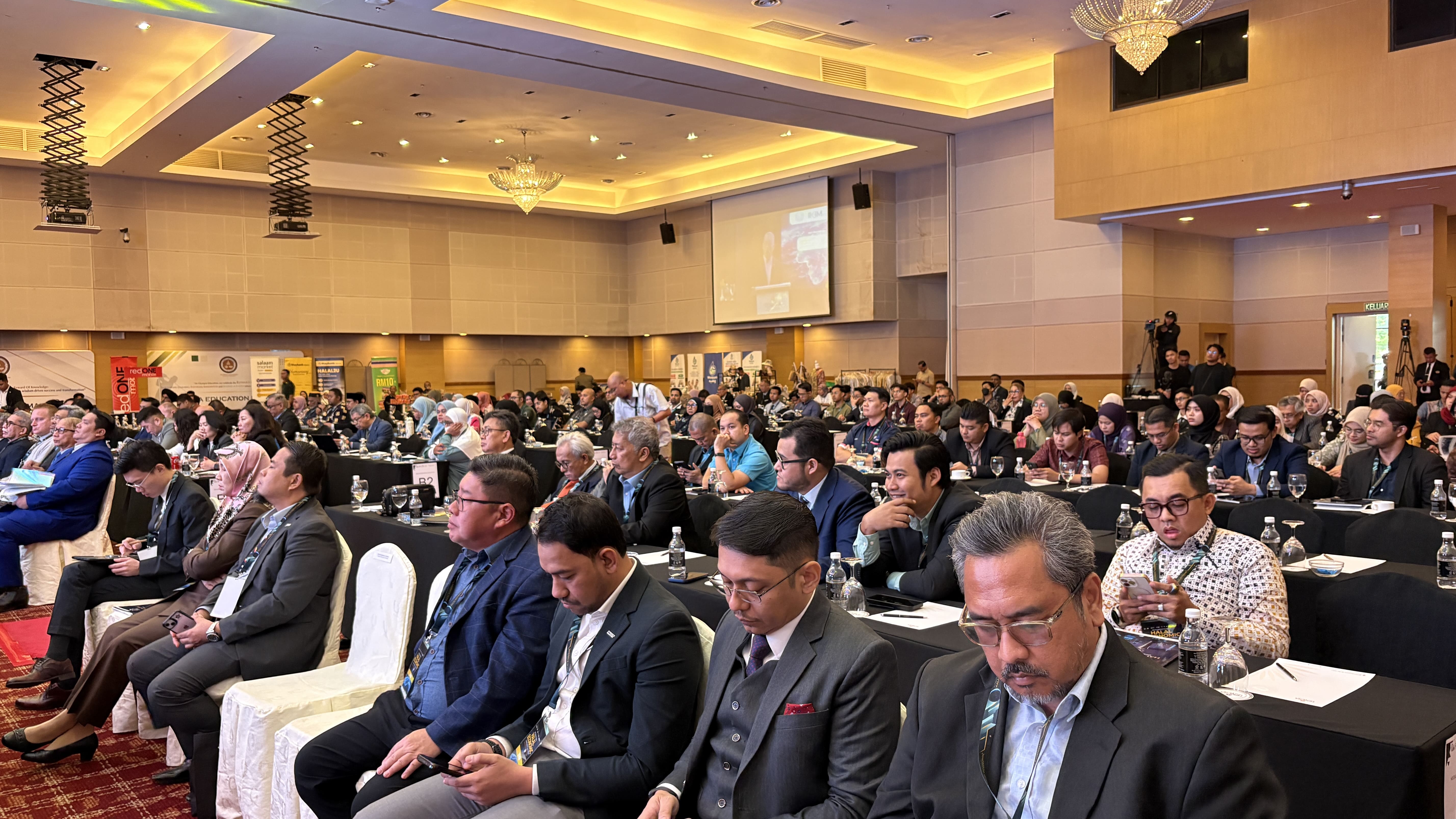 MIFEC Event Moment